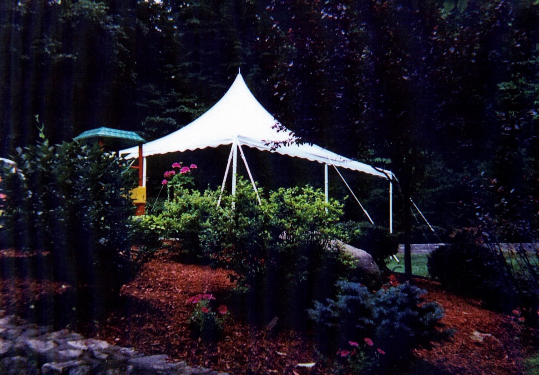 High peek pole tent (small)